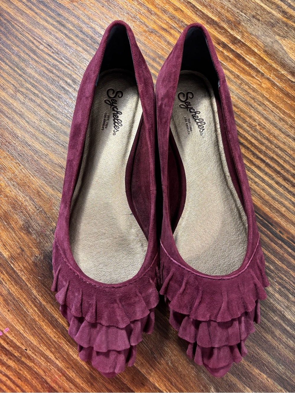 Seychelles Downstage Ruffled Flats 7.5 Plum Suede Anthropologie Pointed Toe